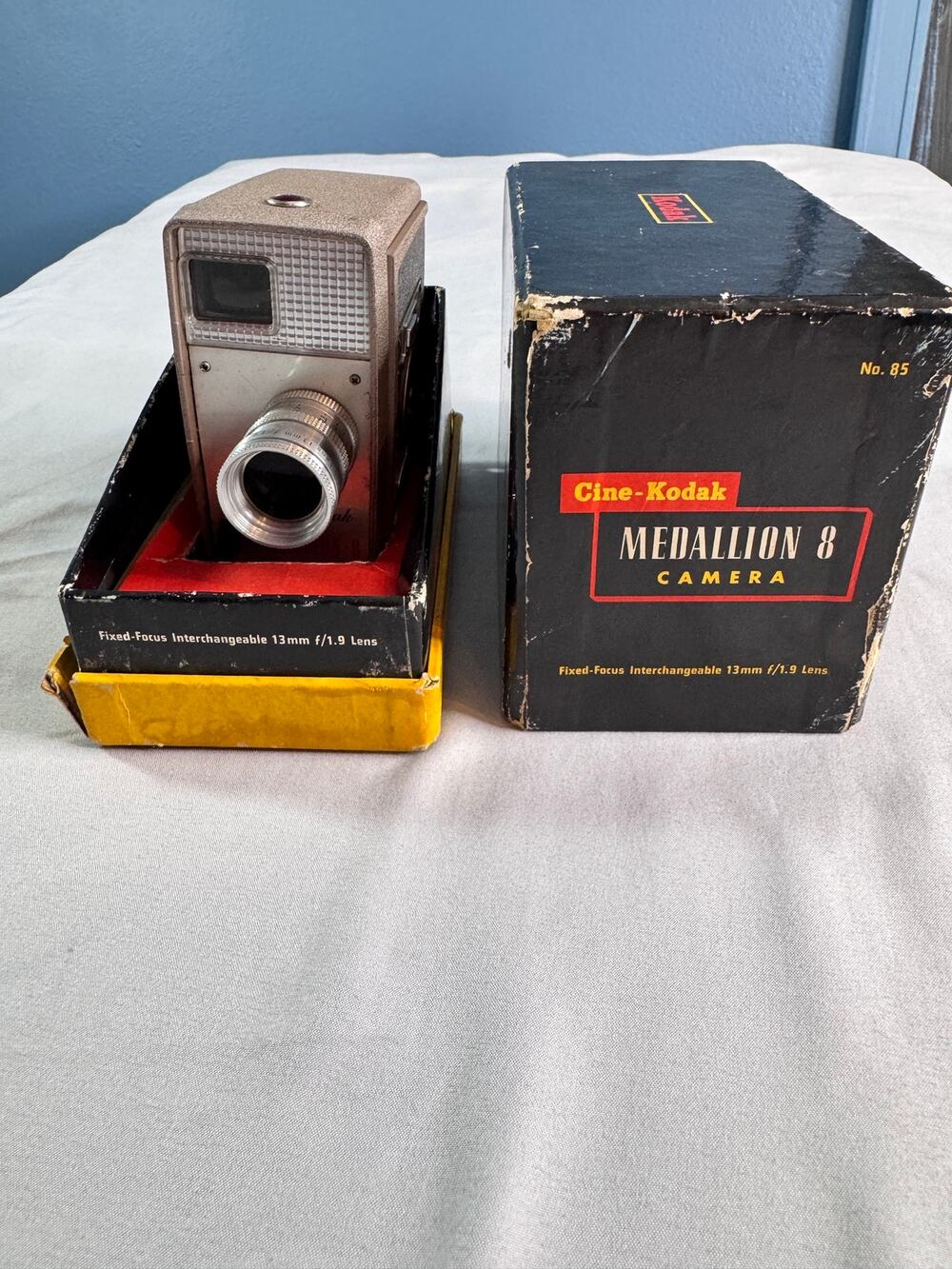 Vintage Cine-Kodak Medallion 8 Movie Camera 8mm Original Box Untested